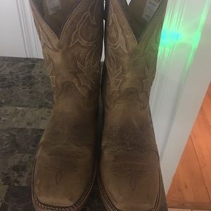 HH brand boots wore 1 time....EC$150 obo